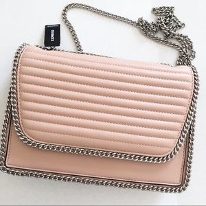 Express chain detail quilted purse
